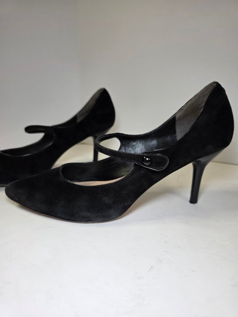 Via Spiga Black Suede Pointed Toe Mary Jane Heels 7.5 - Picture 3 of 9